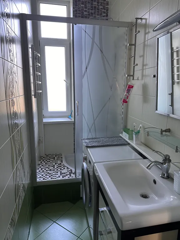 Великолепная большая историческая квартира