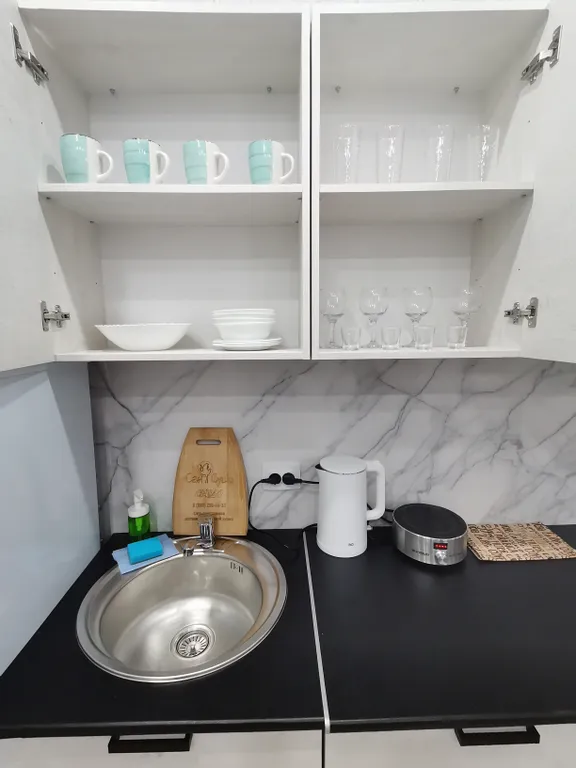 Просторная студия рядом с бассейном