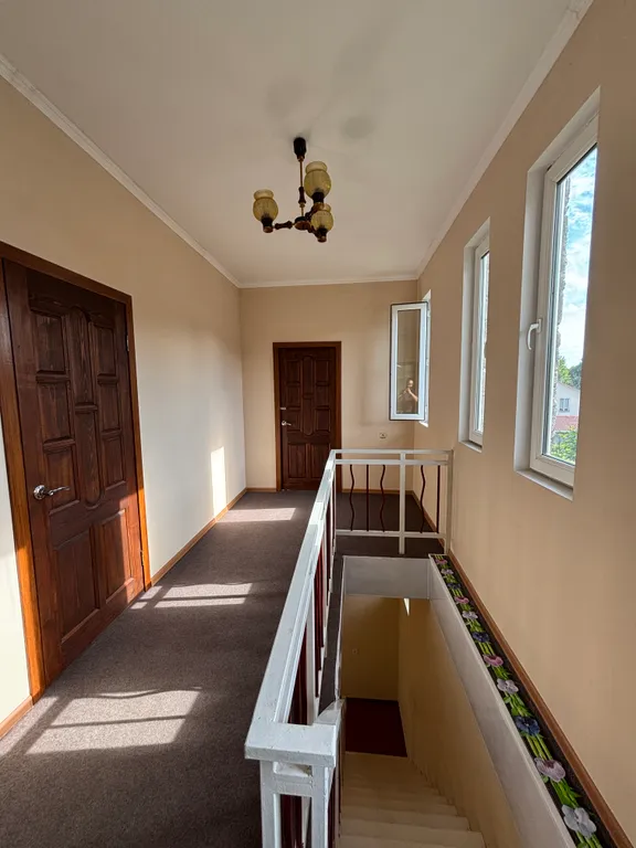 Коттедж Просторный дом в двух шагах от моря — Сухум