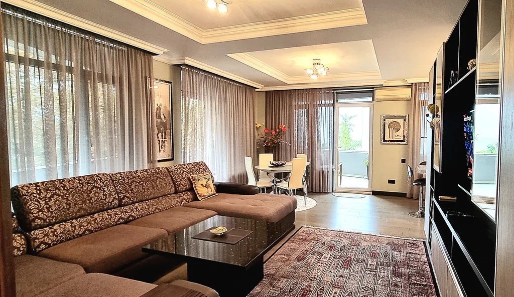 Квартира Апартамент с видом на море в 50 метрах от пляжа — аренда посуточно в Сочи