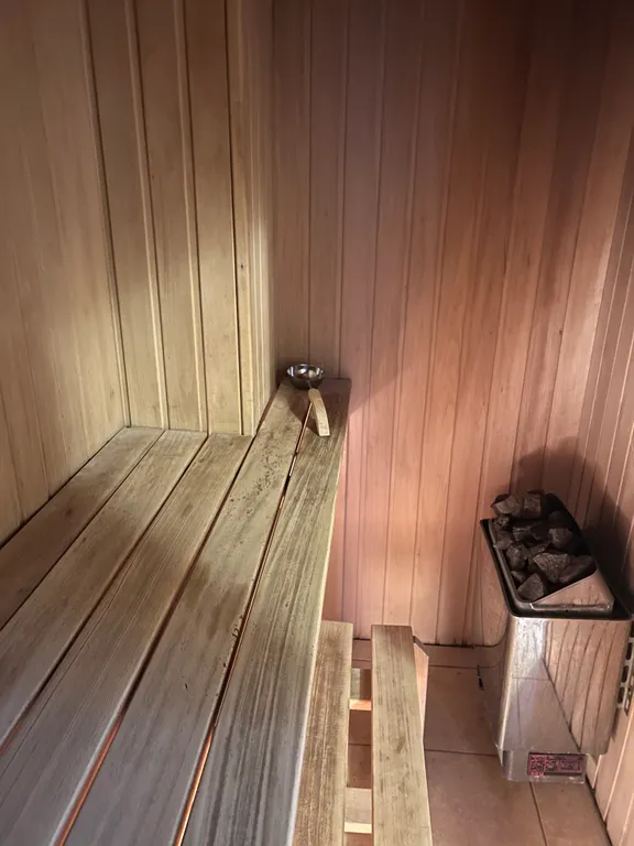 Уютный жилой дом рядом с Заливом