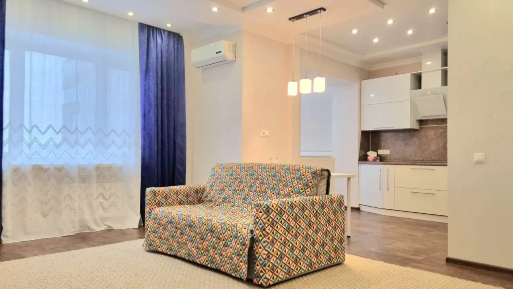 Уютная квартира в центре города — аренда посуточно в Сургут