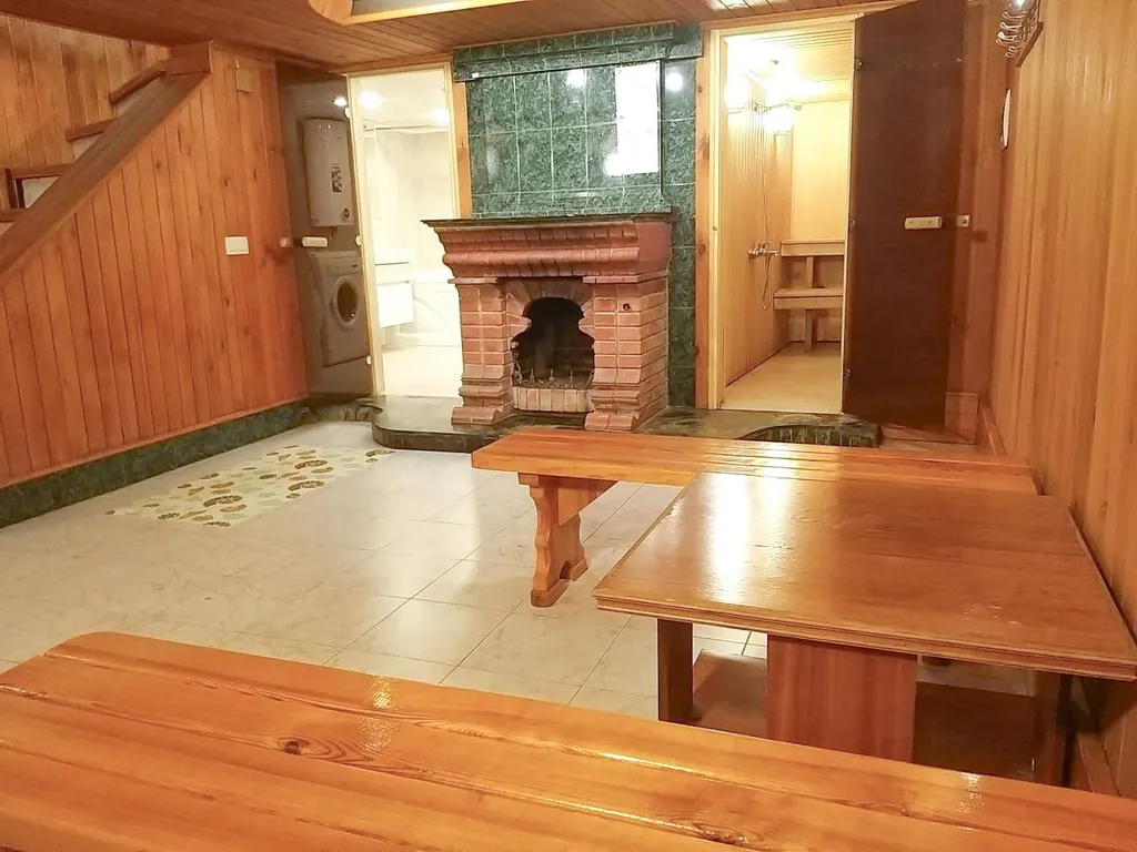 Дом у набережной