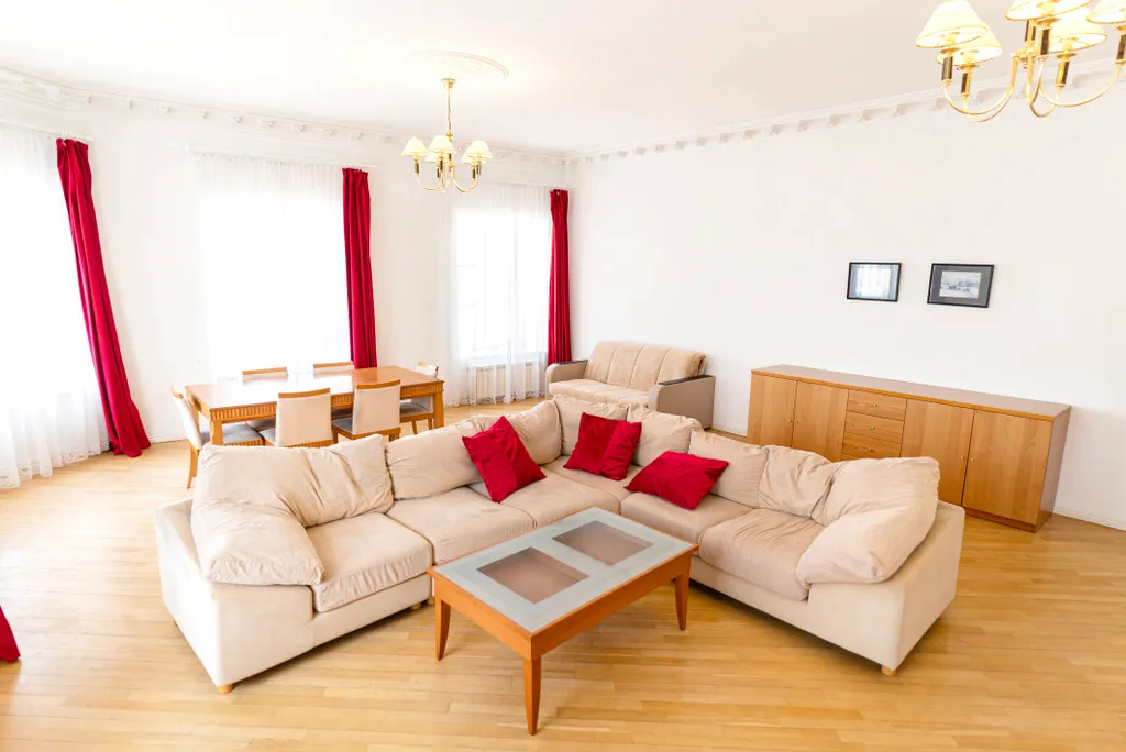 Квартира с большой гостиной с видом