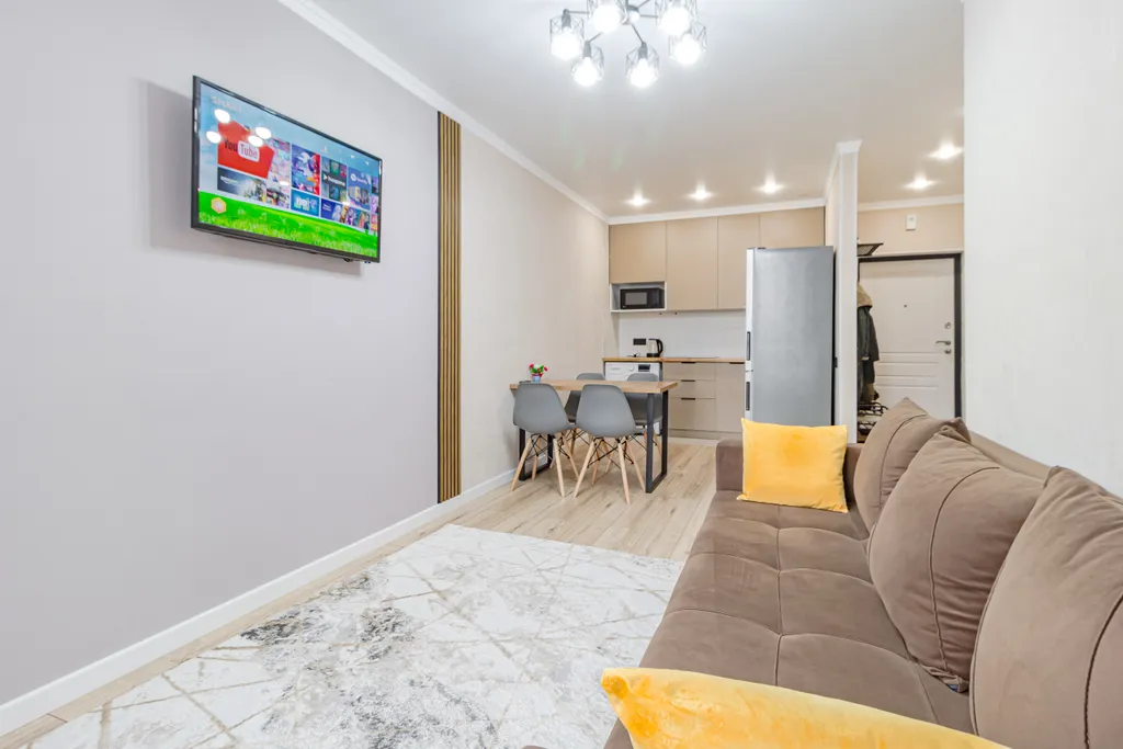 Квартира в Коркем 4, Триумфальная арка