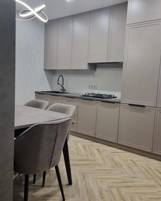 Вип близко к аэропорту