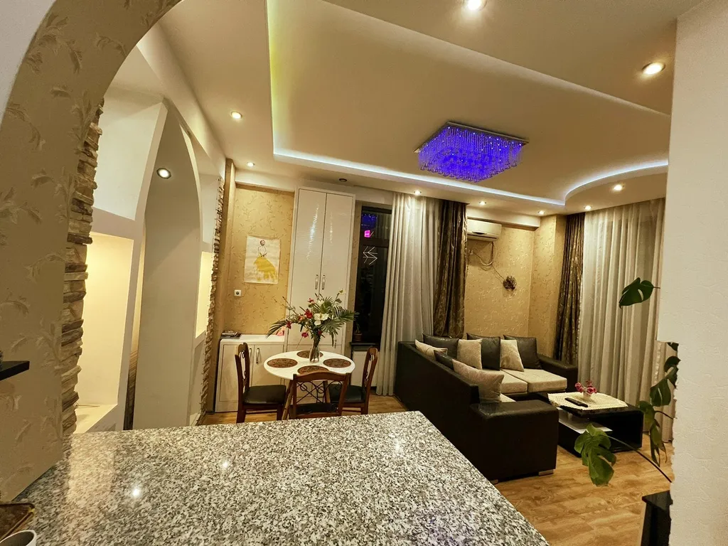 Комфортная квартира в старом Тбилиси