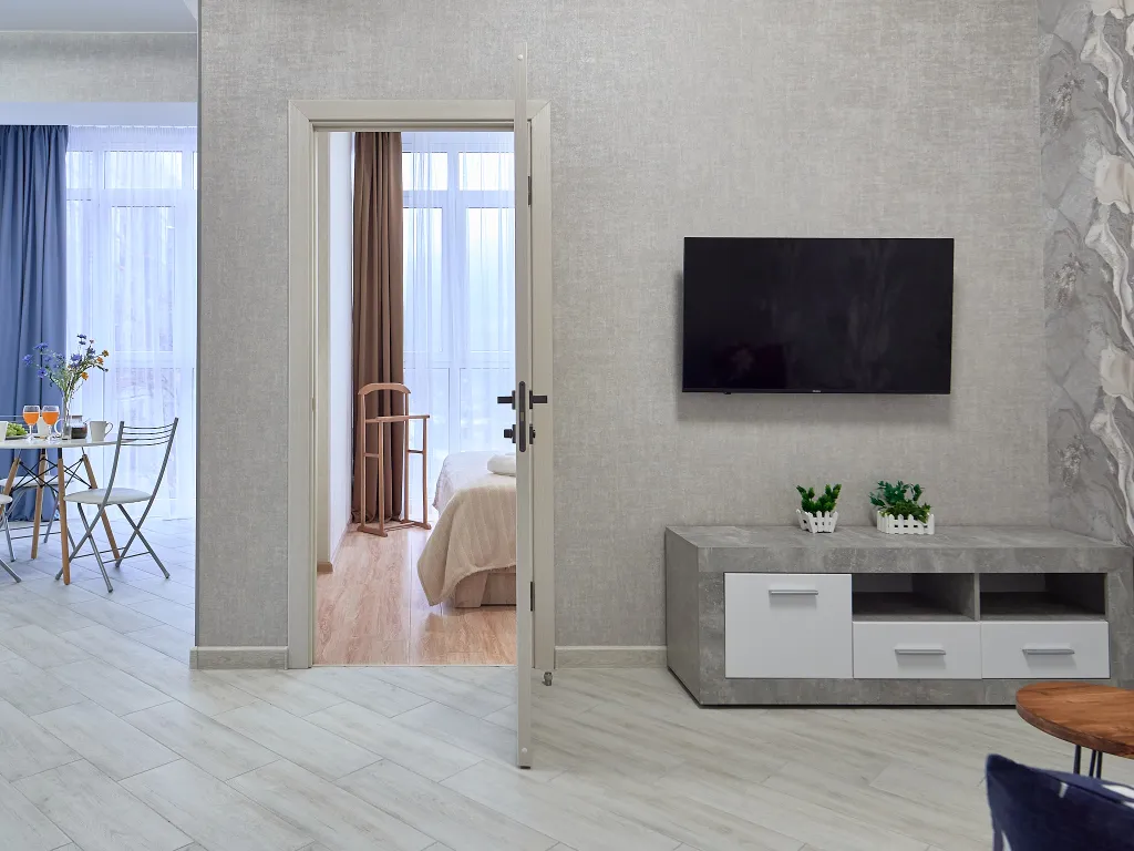 Видовая квартира + в курортной зоне + у парка + солнечная атмосфера