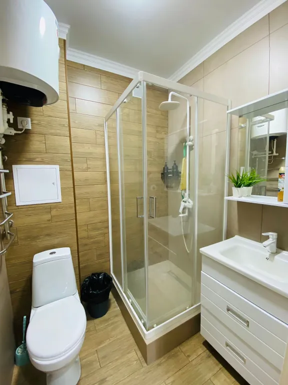 2 комнатная люкс квартира в центре на жк Ауезов