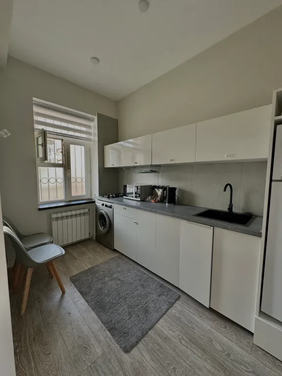 Квартира у берега Каспия, с новым ремонтом, две просторные комнаты