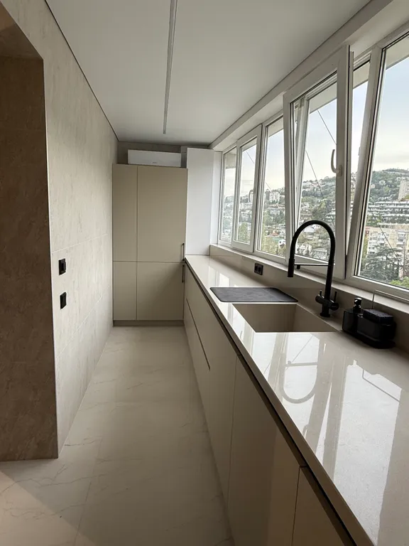 Квартира с видом на горы