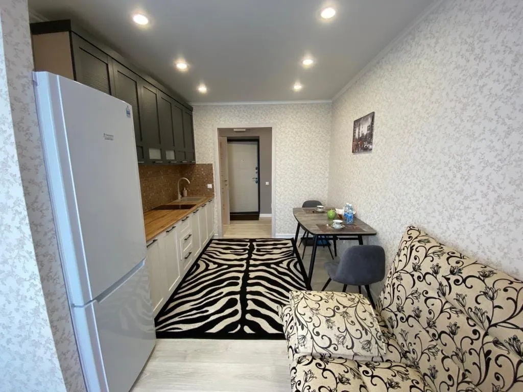 Новая уютная квартира на центральной улице — аренда посуточно в Тюмень