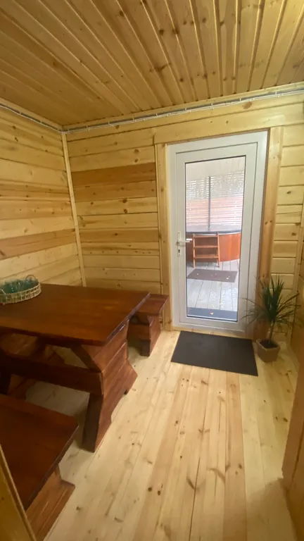 Домик Шалаш Family