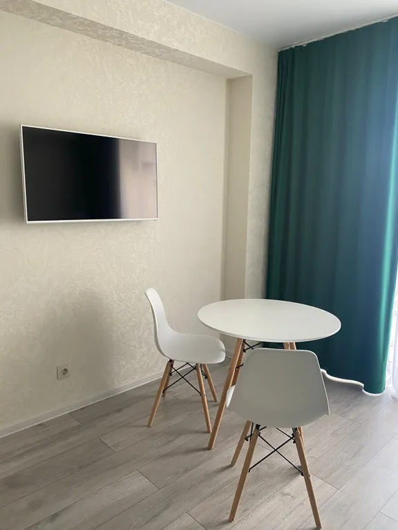 Квартира в 2-х минутах от моря в современном жк с бассейном