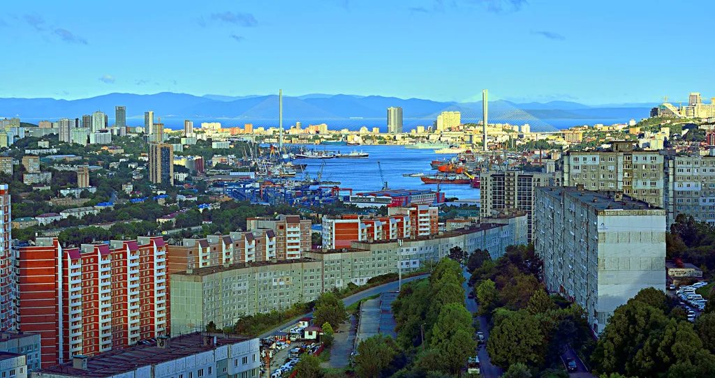 Квартира-студия с отдельной спальней с видом на море