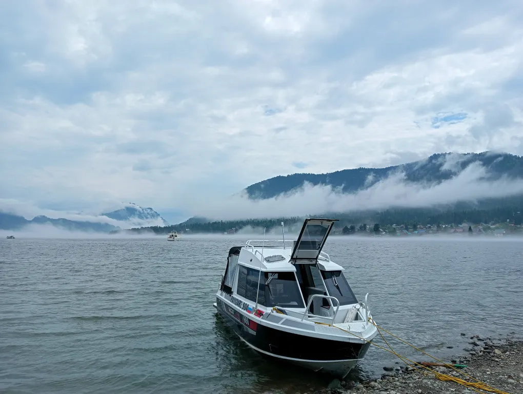 Усадьба Ай-Туу на Телецком озере