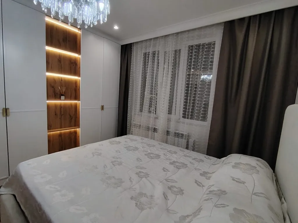 Евро 2ка в золотом квадрате Левого берега. В безопасном районе города