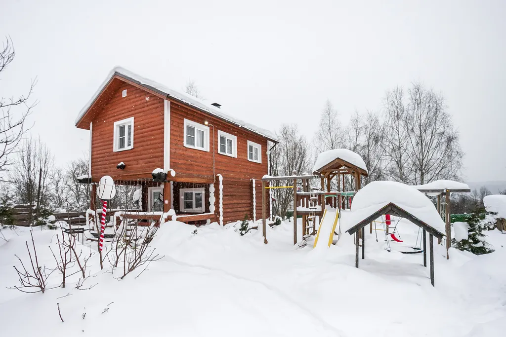 Коттедж Уютный дом Камчатка из кедра с русской баней в Кикино на Веле — Кикино