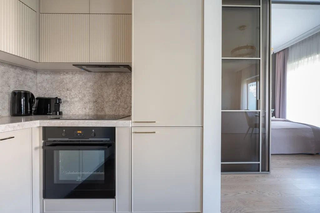 Апартамент люкс с балконом Королевский Вид