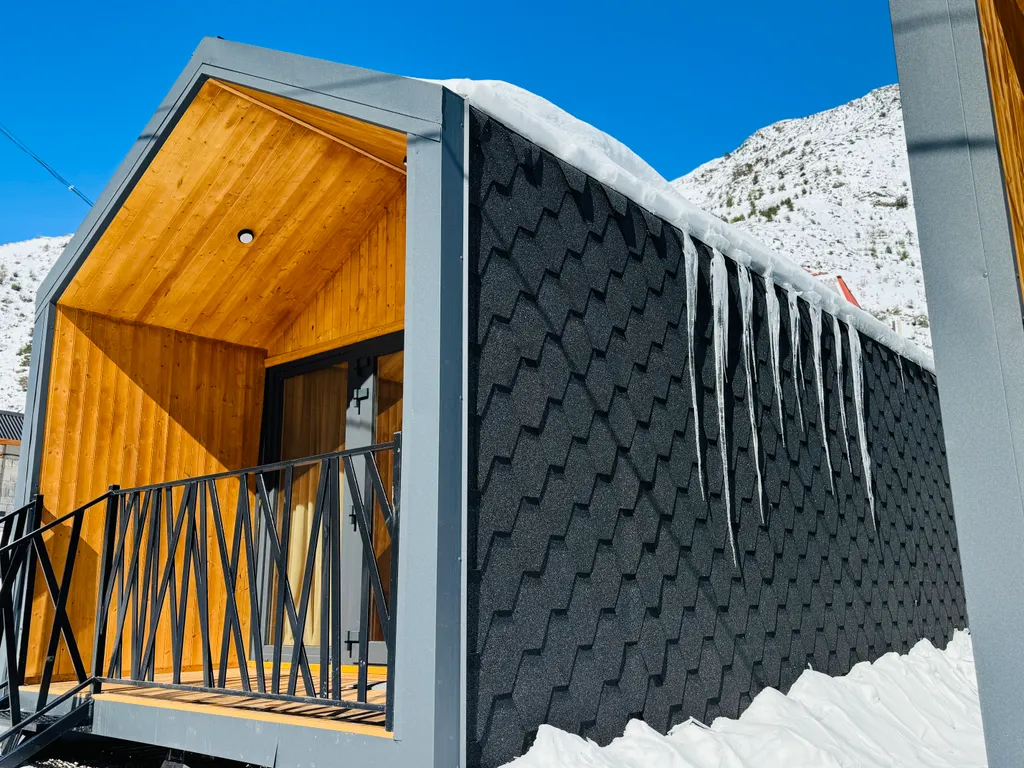 Дом с видом на Кавказский хребет