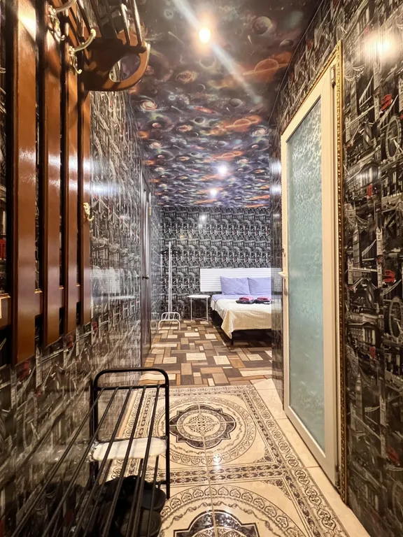 АПАРТЫ 51 возле Ленты "Полярные ночи" на Гвардейской,15