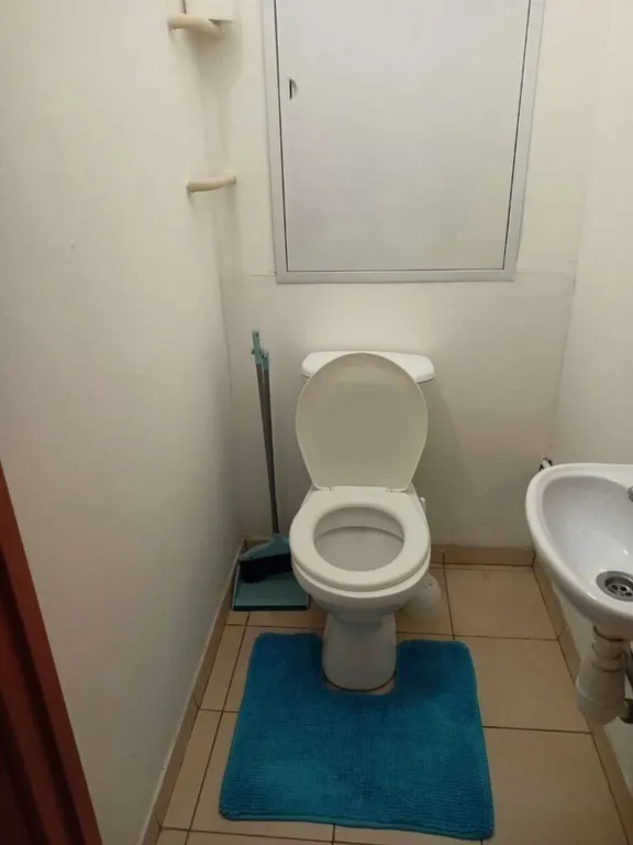 Полноценная комфортная квартира с отдельной кухней и балконом