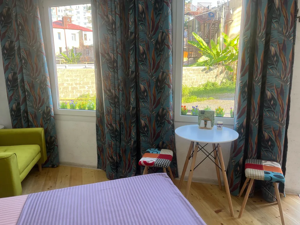 Коттедж Домик у Моря отдельно стоящий - парковка, детский уголок, зона отдыха — Адлер