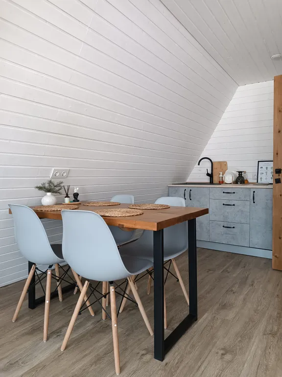 Дом A-frame у подножья горы