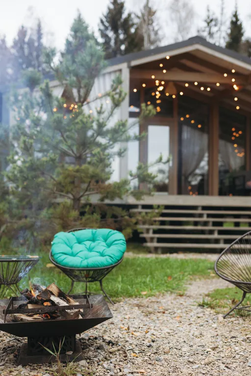 Дом с баней бочкой у воды и леса Green house