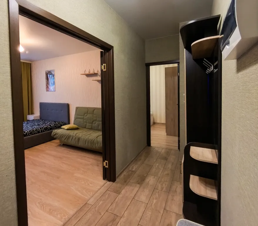 Большая двушка рядом с Суворовским училищем