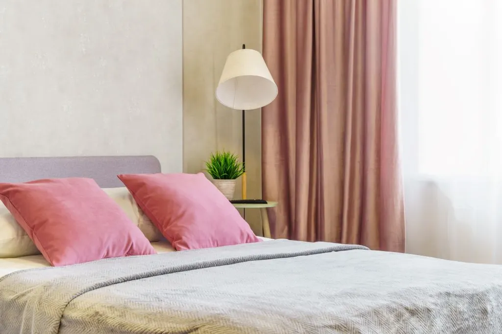 Good Night на Савиных 4А