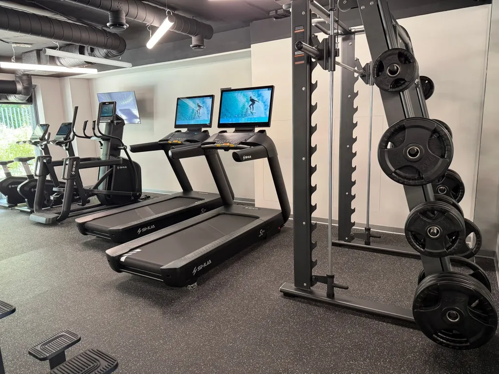 Роскошный апарт Japandi в Курортном районе в доме с бассейном и сауной