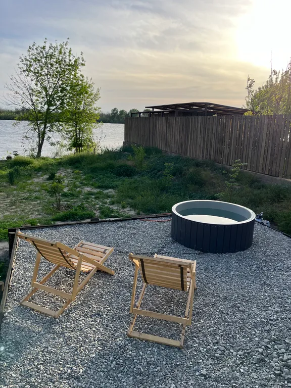 Дача Демьяна на берегу Волги