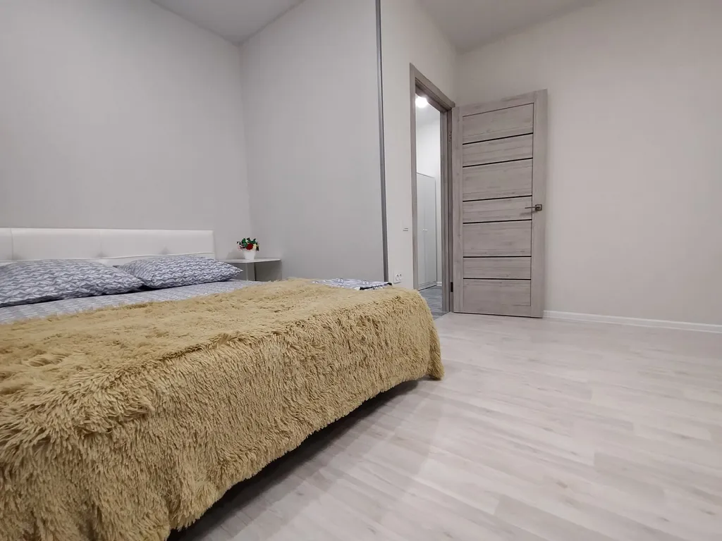 Спутник, 1-комнатная квартира рядом с набережной