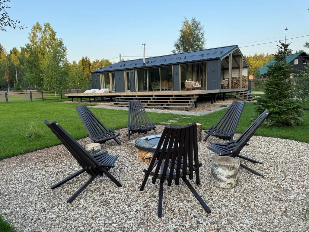 Уютный загородный дом в тишине