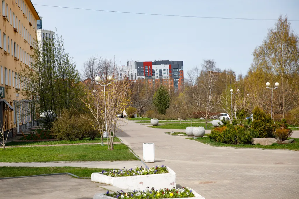 Светлая 2-комнатная квартира с библиотекой на Студенческом бульваре у ПетрГУ