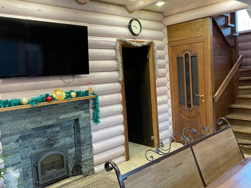 Дом из бревна с русской баней