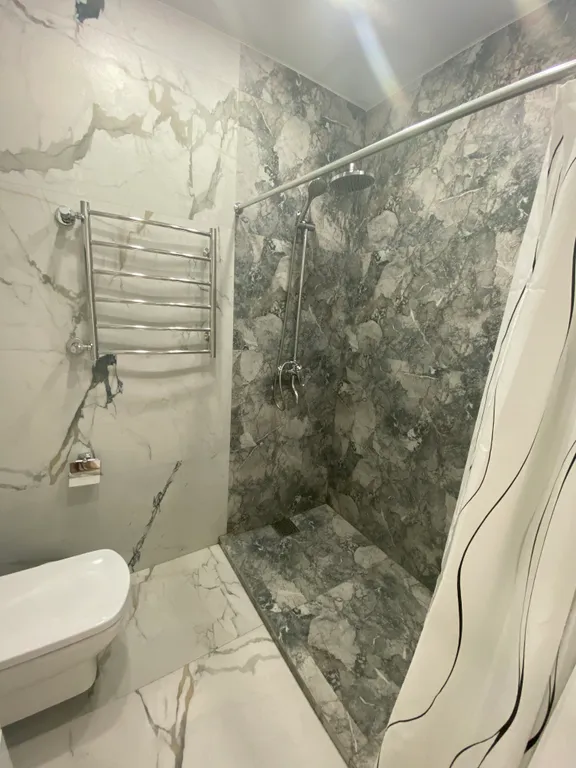 Квартира в центре с видом на город, с парковкой и закрытым двором