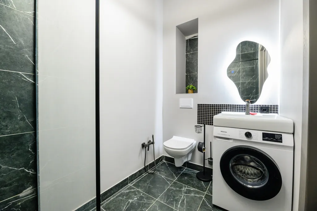 Рядом с Арбатом