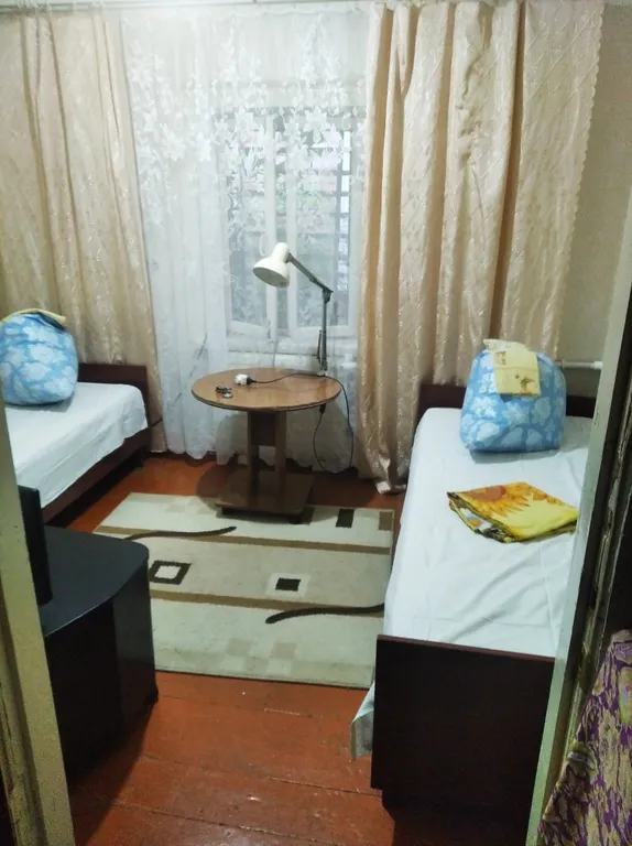 Домик возле моря