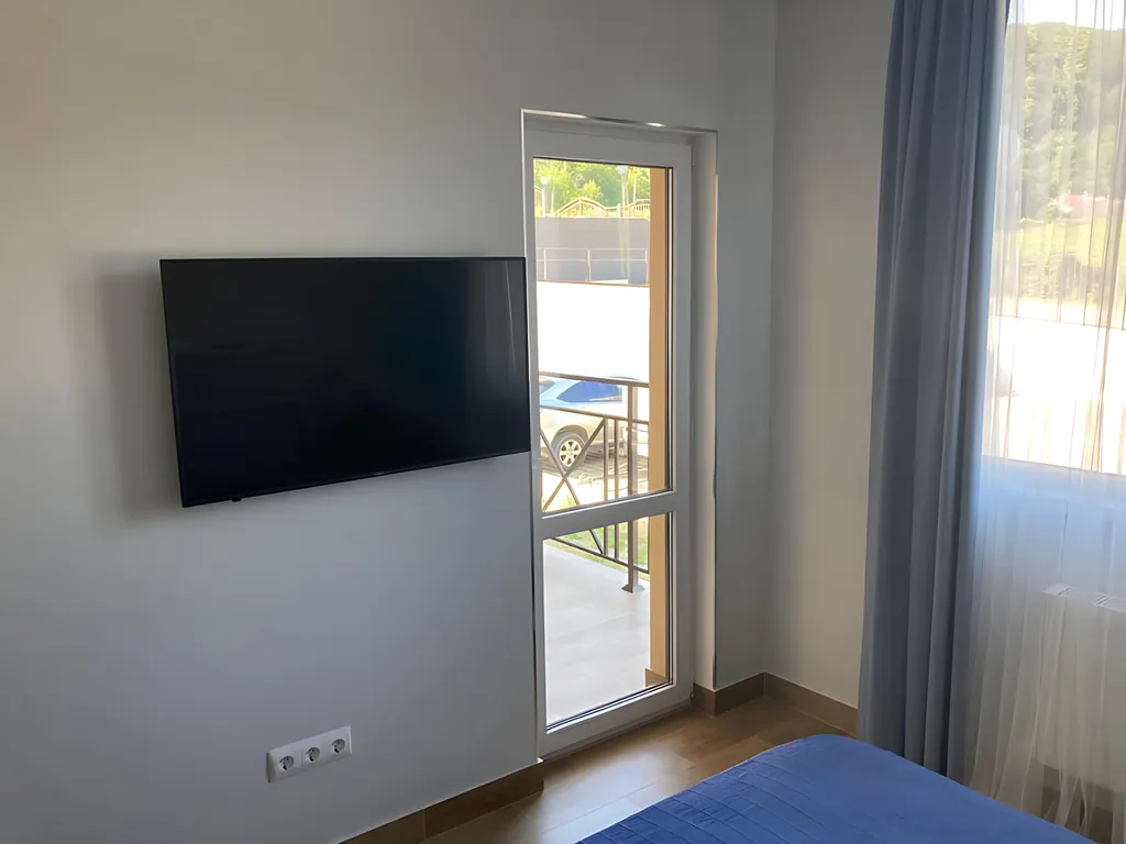 Квартира Апартаменты в 200 метрах от моря и памятника природы Скала Парус — Прасковеевка