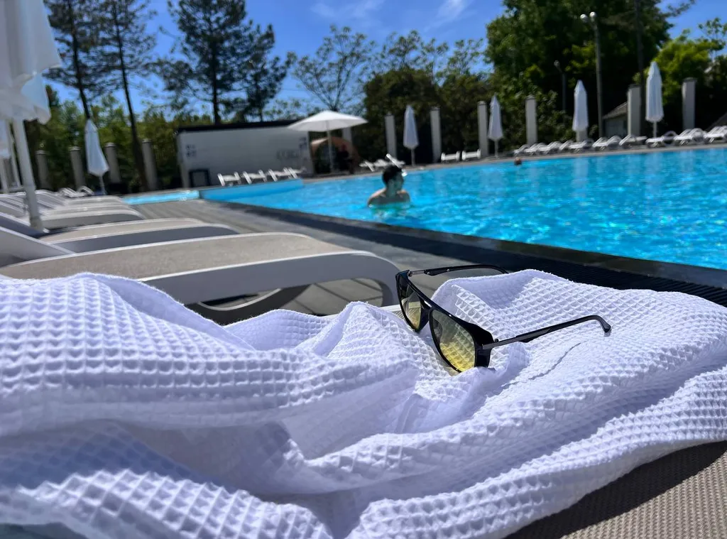 Квартира Апартаменты с бассейном — Анапа