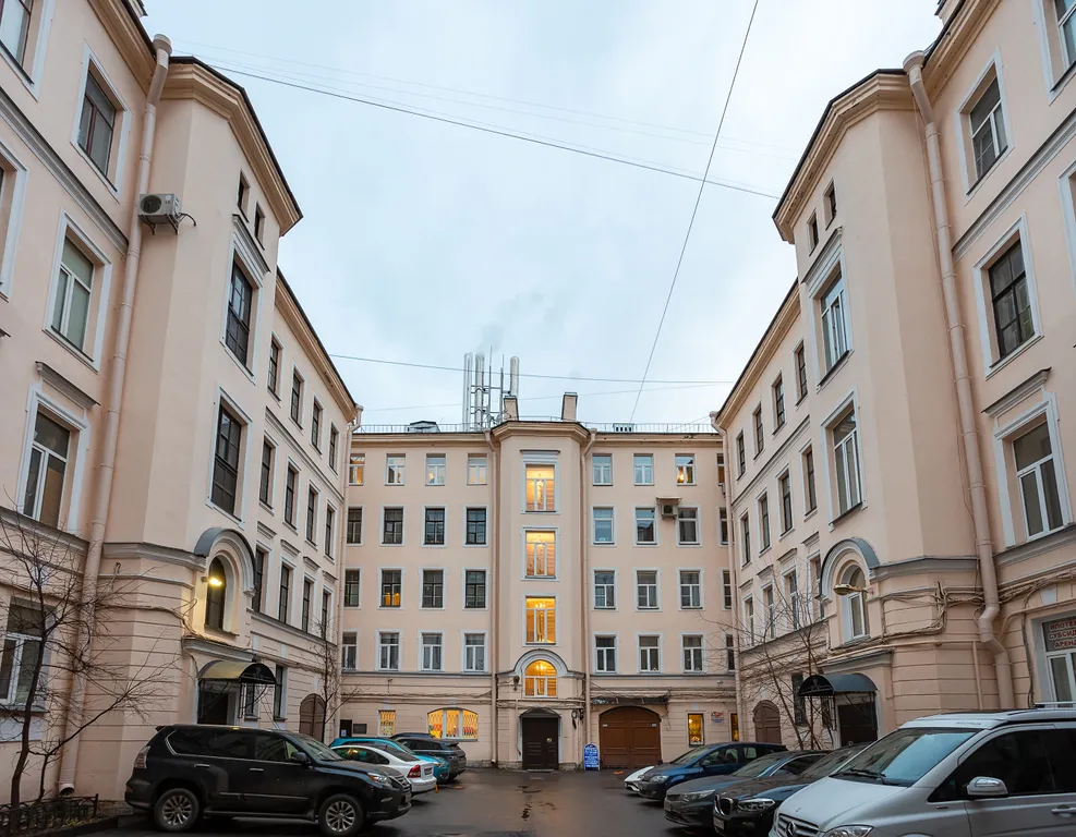 Апартаменты на 5 этаже исторического дома