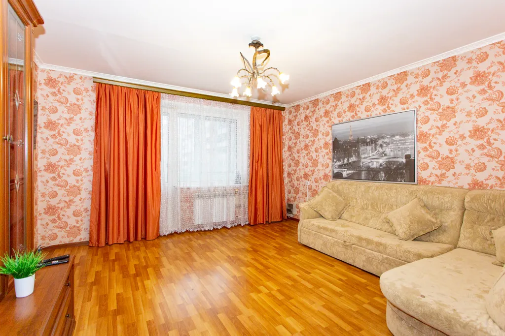 Квартира Комфортная 4-комнатная квартира в центре для большой компании — Новосибирск