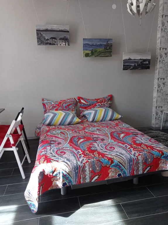 Студия - лофт с панорамным видом в центре Листвянки