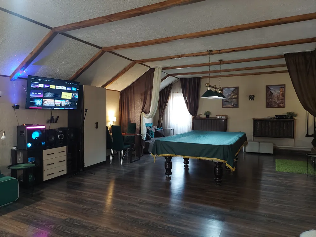 Коттедж Марианна с бильярдом, теннисом, сауной и бассейном