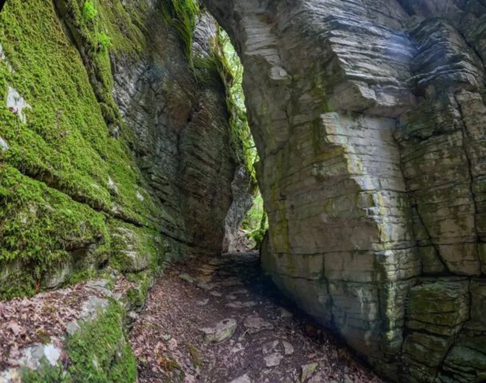 Квартира с балконом с видом на горы