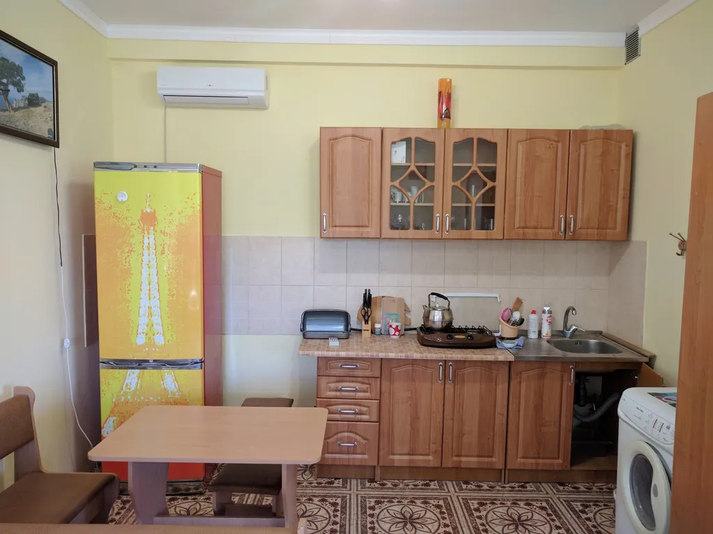 Коттедж Этаж в доме с видом на море и горы в 920 метрах от пляжа — Кацивели