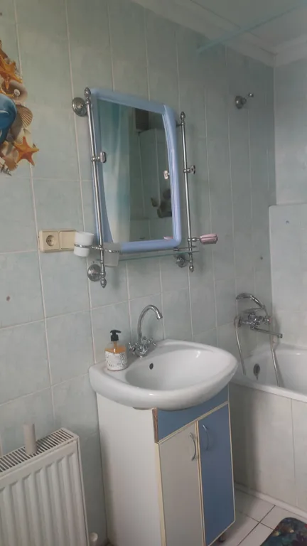 Коттедж Домик с балконом на 2 этаже — Евпатория