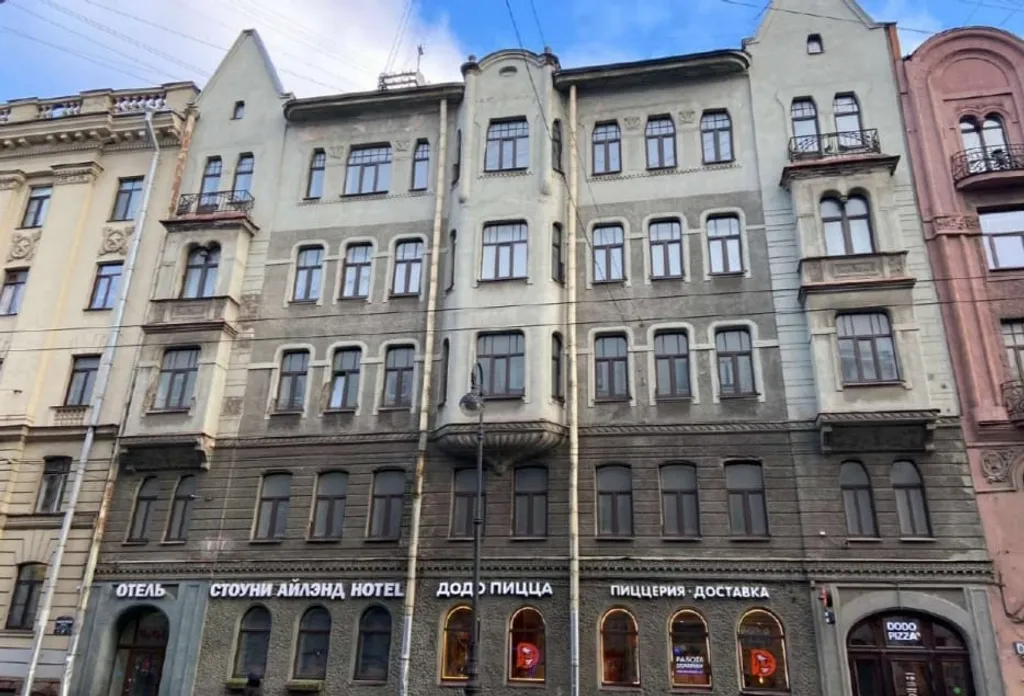 Студия у метро Петроградская
